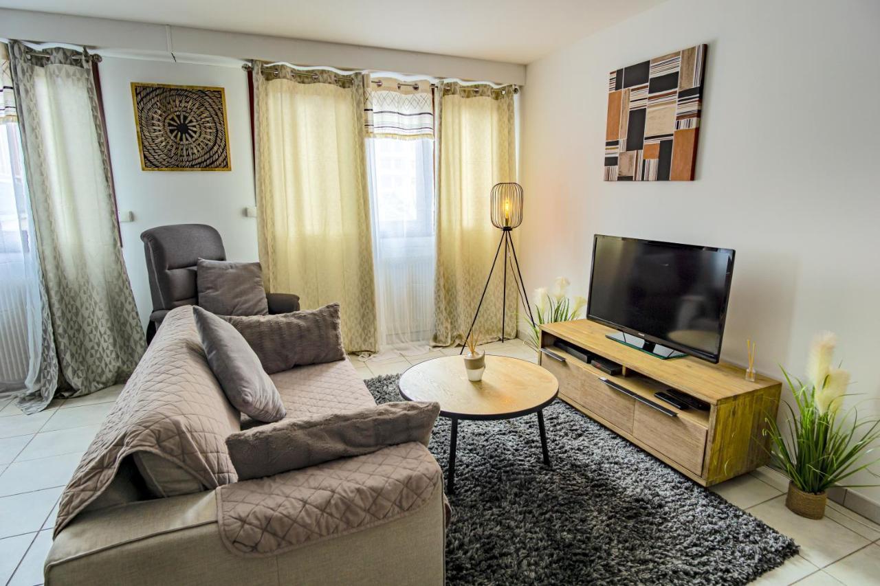 15 Rhone Beau T2 Avec Parking Gratuit Apartment Annecy Bagian luar foto
