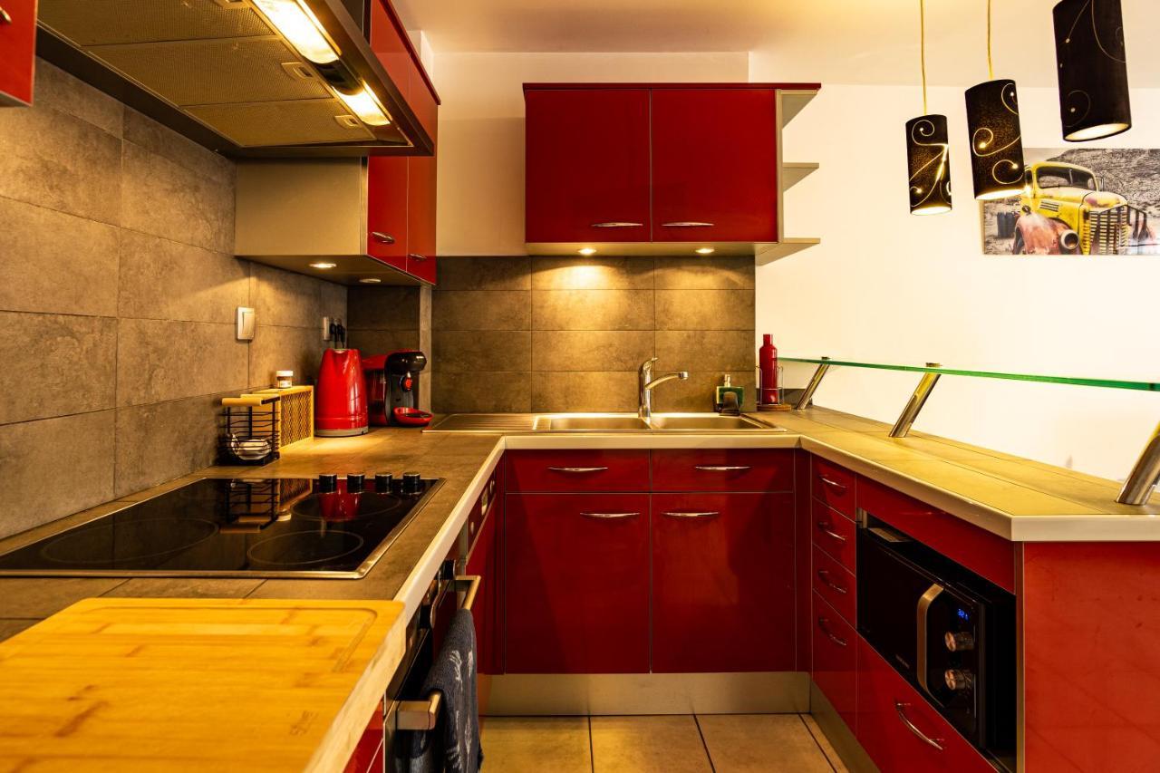 15 Rhone Beau T2 Avec Parking Gratuit Apartment Annecy Bagian luar foto